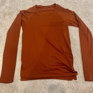 lululemon- Swiftly Tech Long-Sleeve Shirt